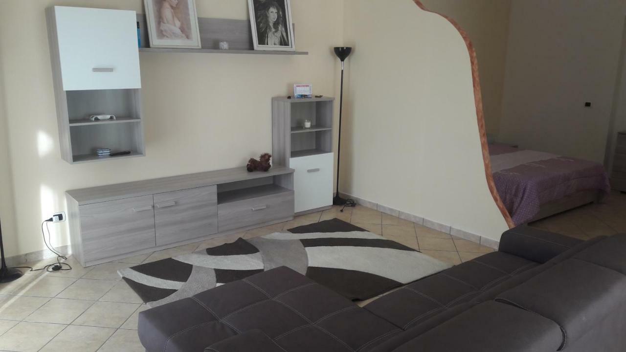 Вілла Dolce Casa Sara Collemeto Екстер'єр фото